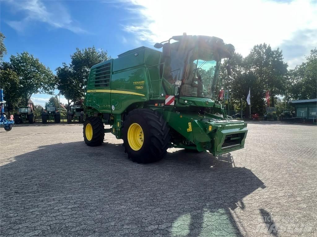 John Deere T560 Зернозбиральні комбайни