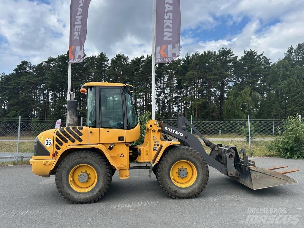 Volvo L 40 B Фронтальні навантажувачі