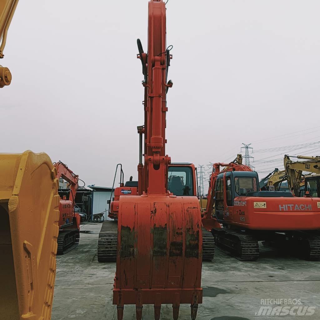 Doosan DX 300 LC Гусеничні екскаватори
