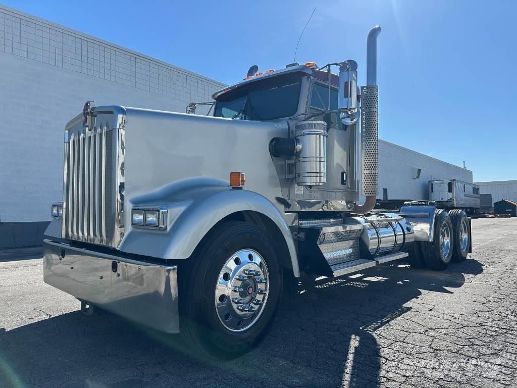 Kenworth W 900 L Тягачі