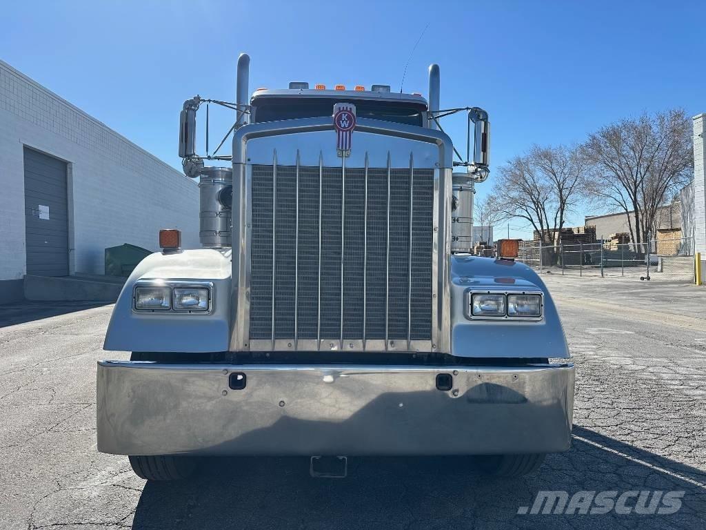 Kenworth W 900 L Тягачі