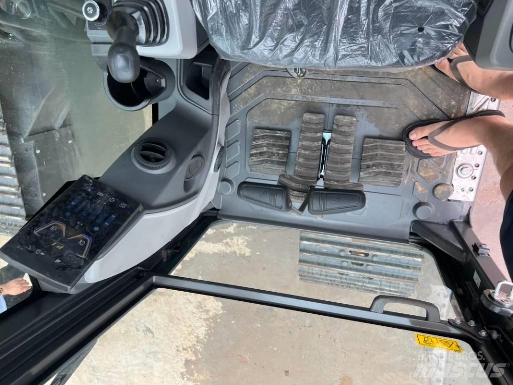 XCMG XE200GH Гусеничні екскаватори