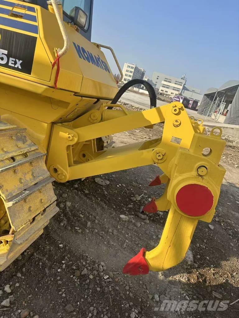 Komatsu D 85 E Гусеничні бульдозери