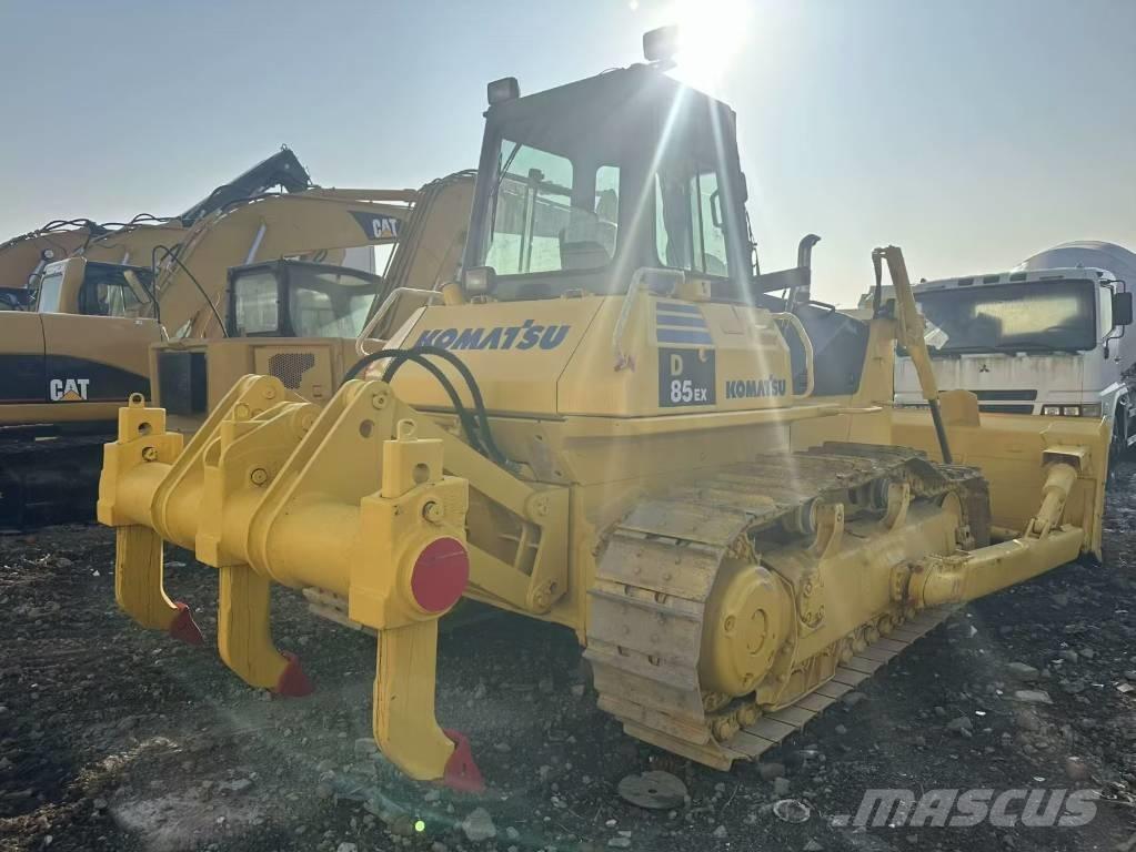 Komatsu D 85 E Гусеничні бульдозери