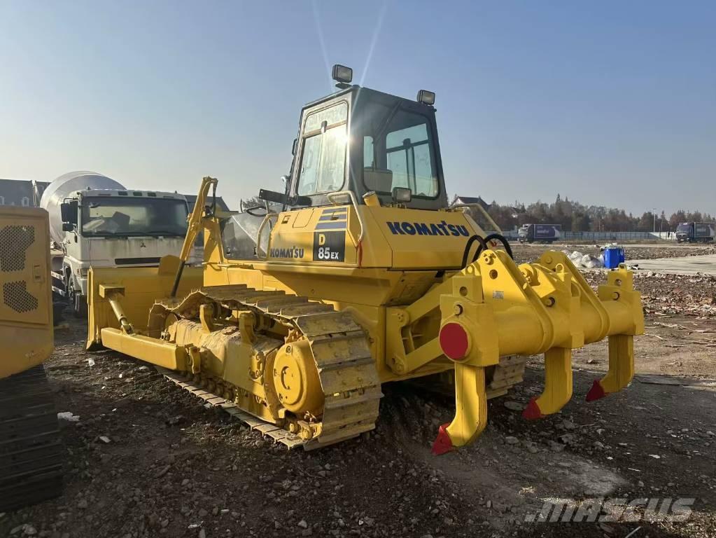Komatsu D 85 E Гусеничні бульдозери