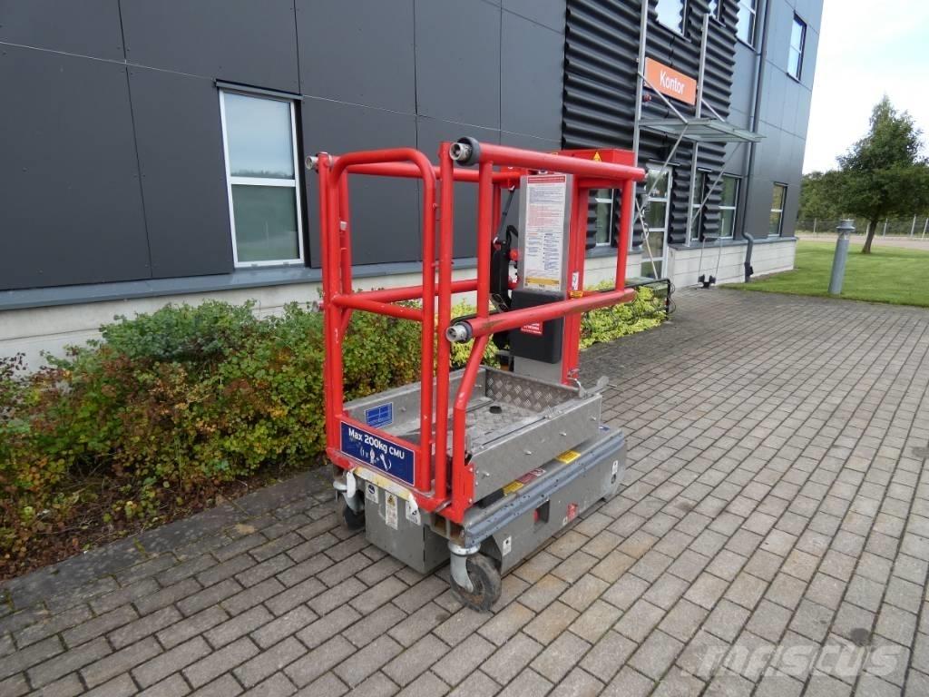 JLG Nano SP Plus Вертикальні щоглові підйомники