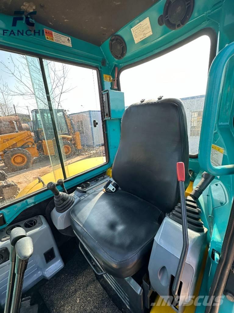 Kubota KX 155 Гусеничні екскаватори