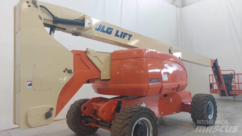 JLG 800 AJ Колінчаті підйомники