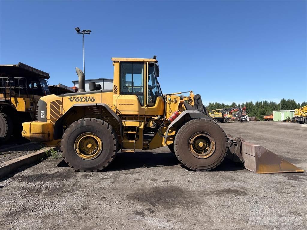 Volvo L120F Фронтальні навантажувачі