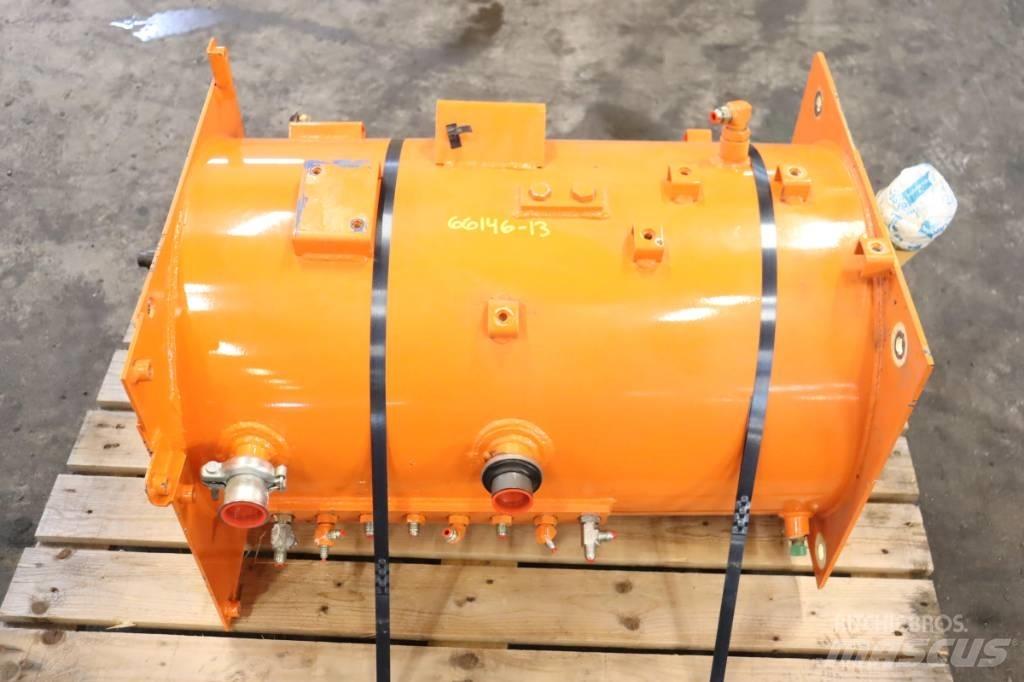 Hitachi 130 Гусеничні екскаватори