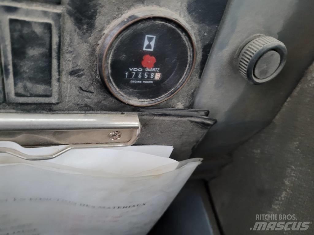 Volvo L 70 C Фронтальні навантажувачі