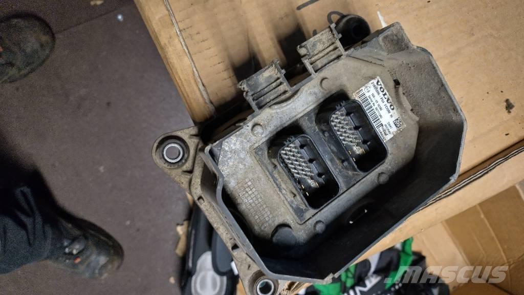 Volvo FCIOMM Електроніка