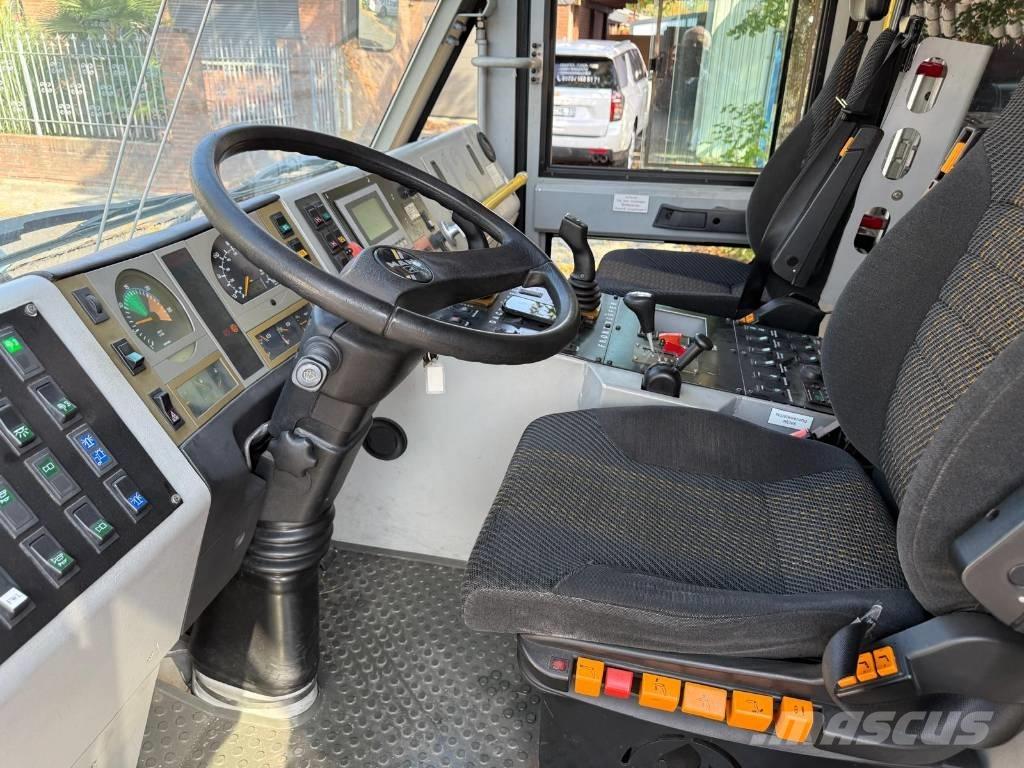 MAN X 1000 , 8 x 8 Пожежні машини та устаткування