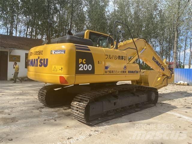 Komatsu PC200-8 Гусеничні екскаватори
