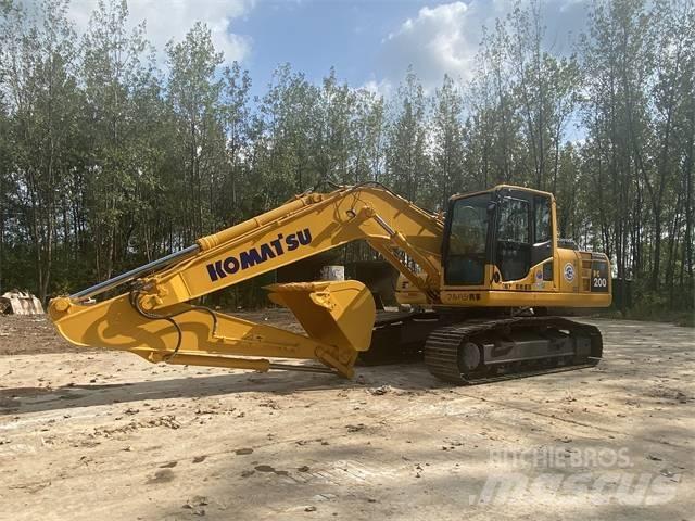 Komatsu PC200-8 Гусеничні екскаватори