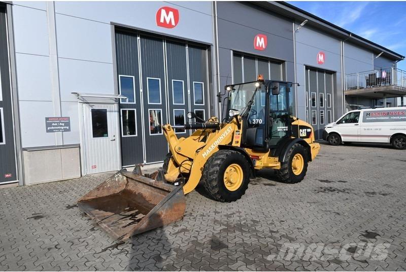 CAT 906 H2 Фронтальні навантажувачі