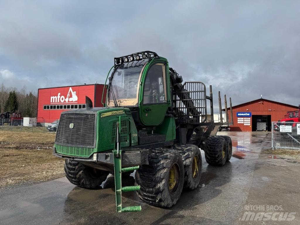 John Deere 1010 E Форвардери