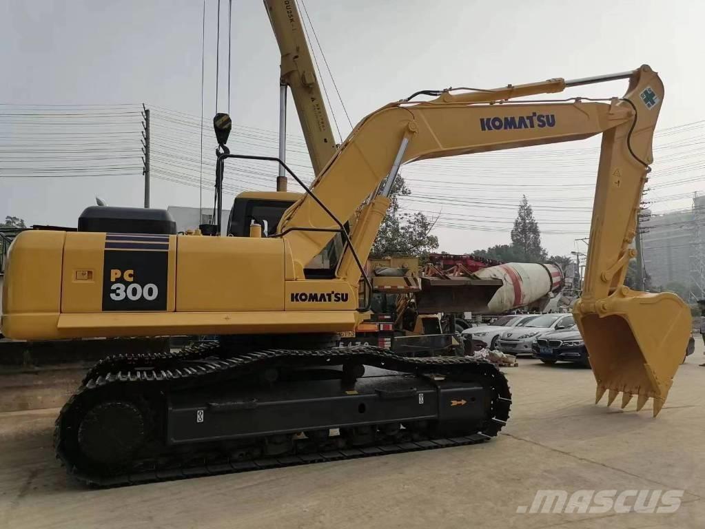 Komatsu PC 300 Гусеничні екскаватори