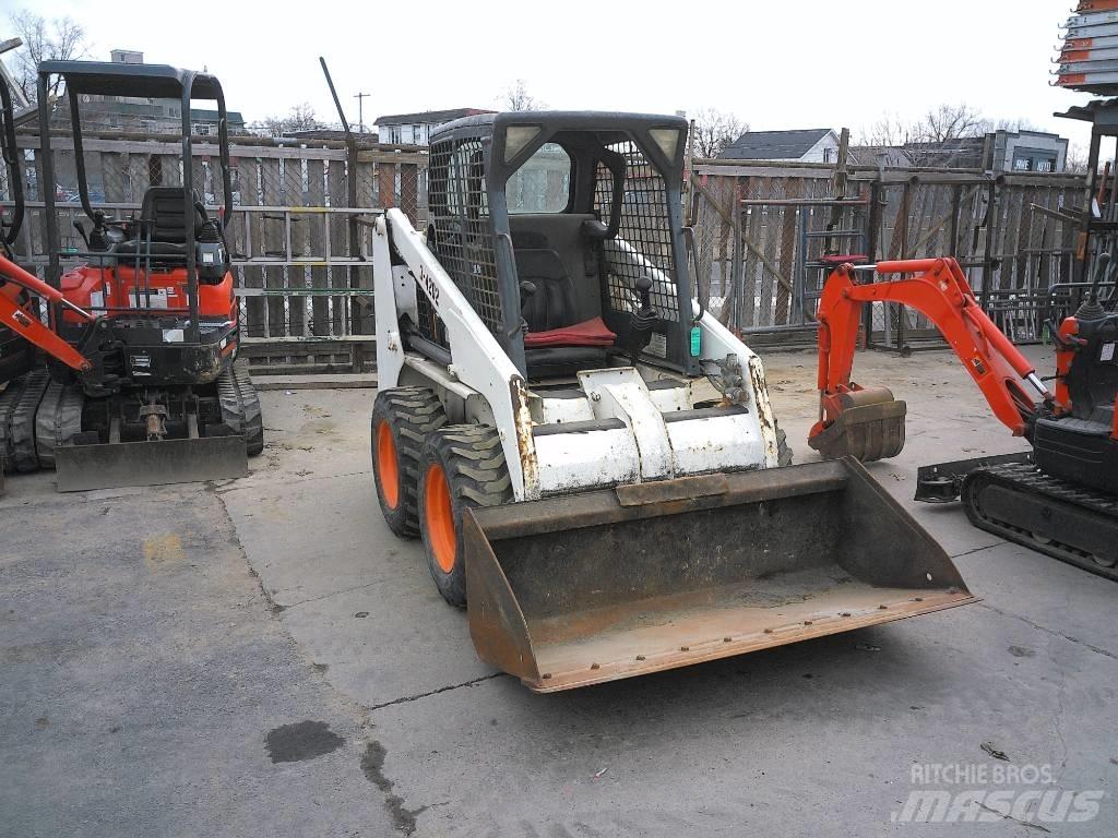 Bobcat S 130 Міні-навантажувачі