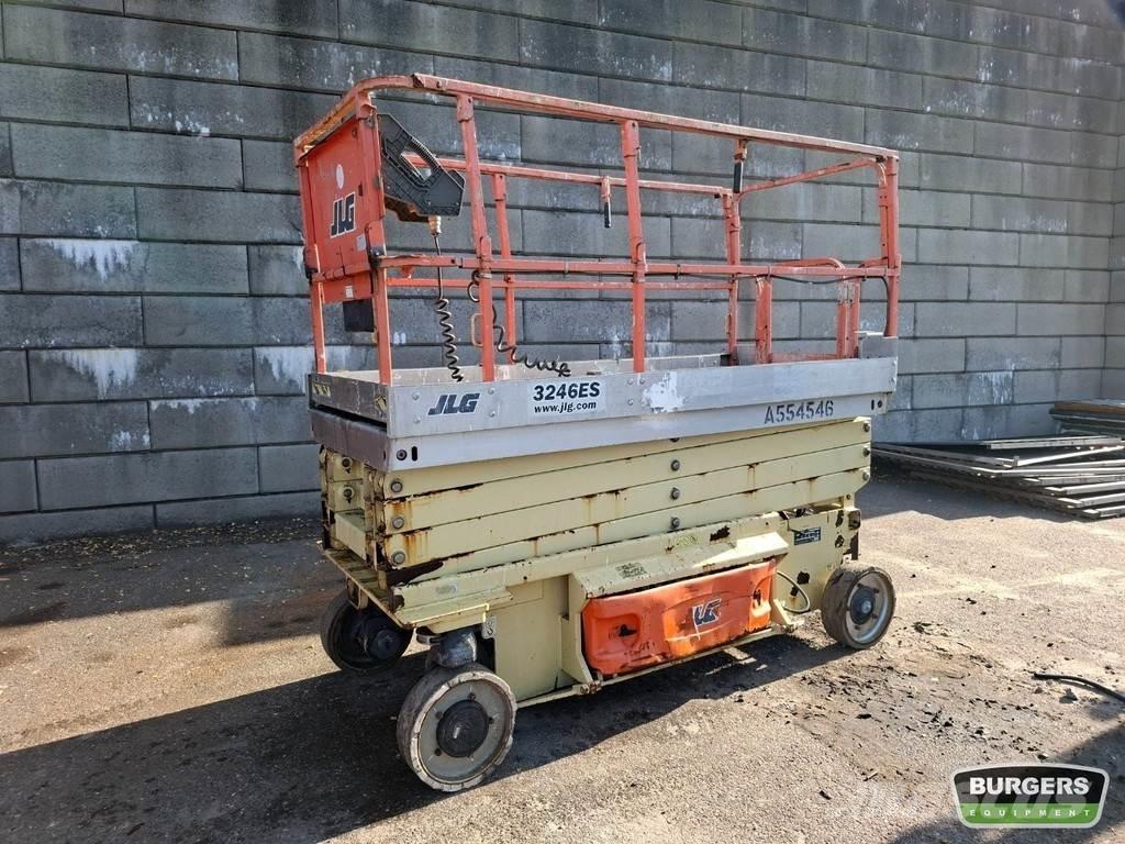 JLG 3246ES Підйомники-ножиці