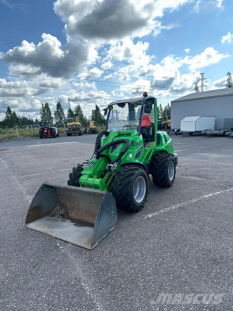 Avant 860 i Малі навантажувачі