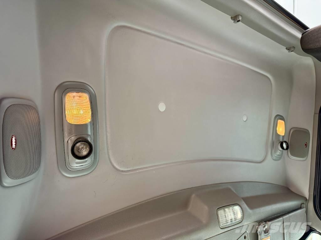 Peterbilt 389 Тягачі