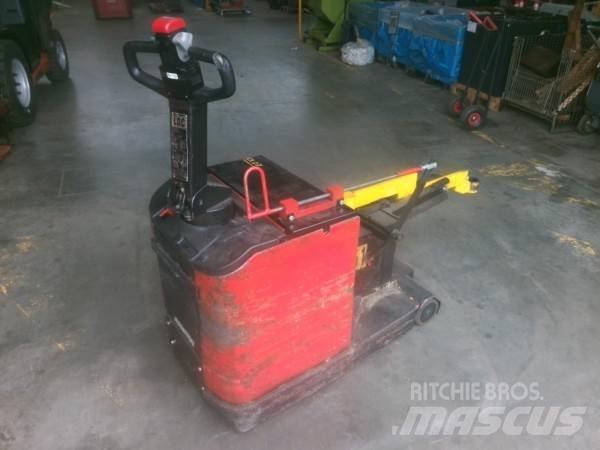 Manitou TA30 Самохідні електроштабелери