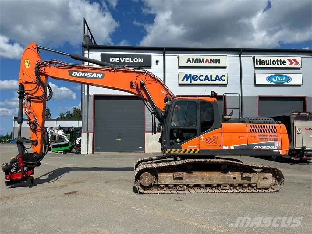 Doosan DX255LC-5 Гусеничні екскаватори