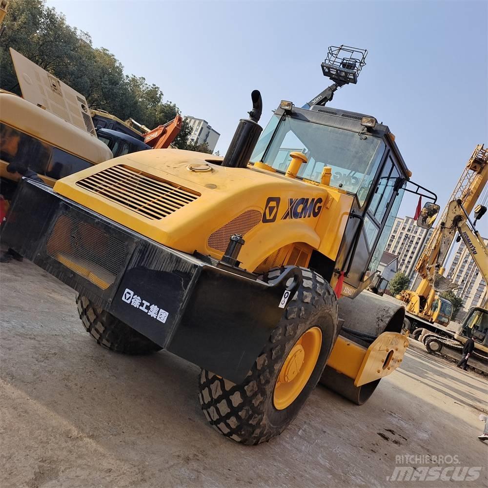XCMG XS 142 J Грунтові котки