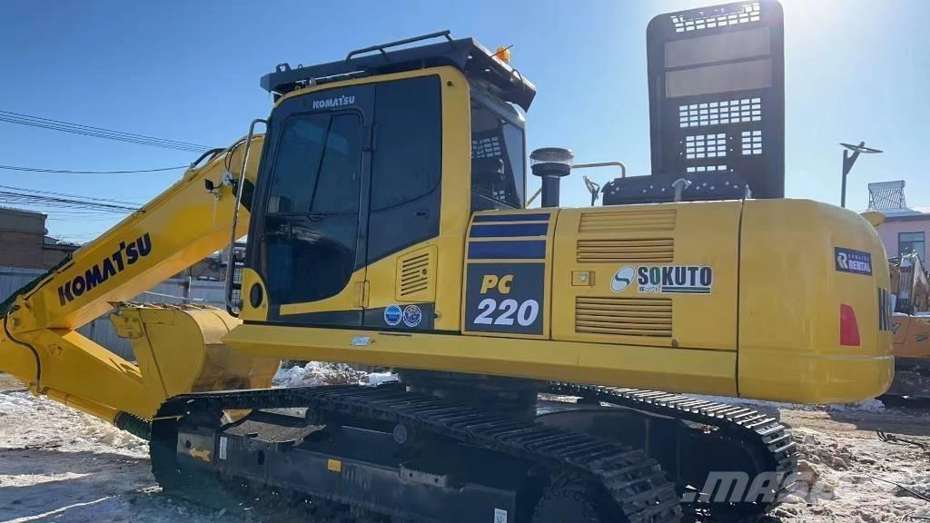Komatsu PC 220-8 Гусеничні екскаватори