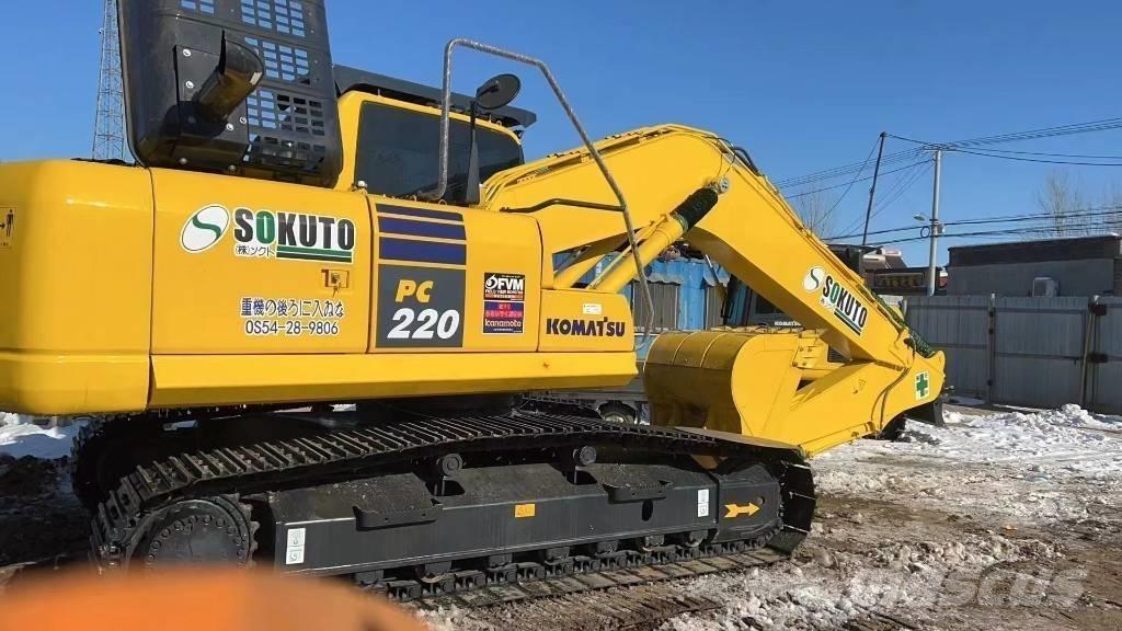 Komatsu PC 220-8 Гусеничні екскаватори