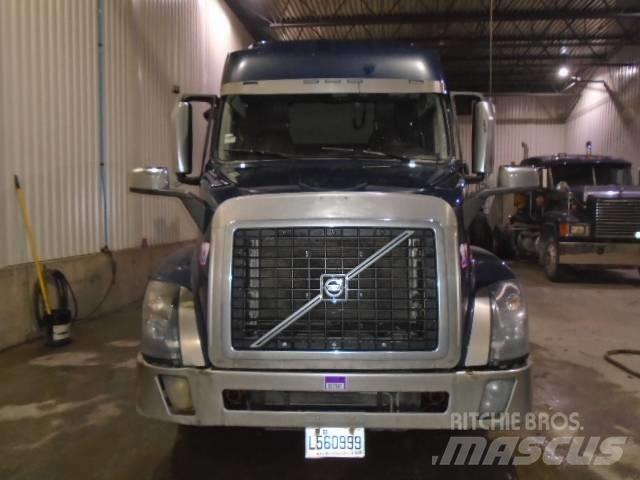 Volvo VNL Тягачі