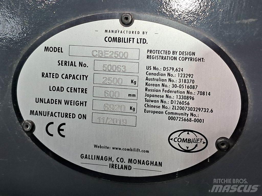 Combilift CBE2500 Бокові навантажувачі