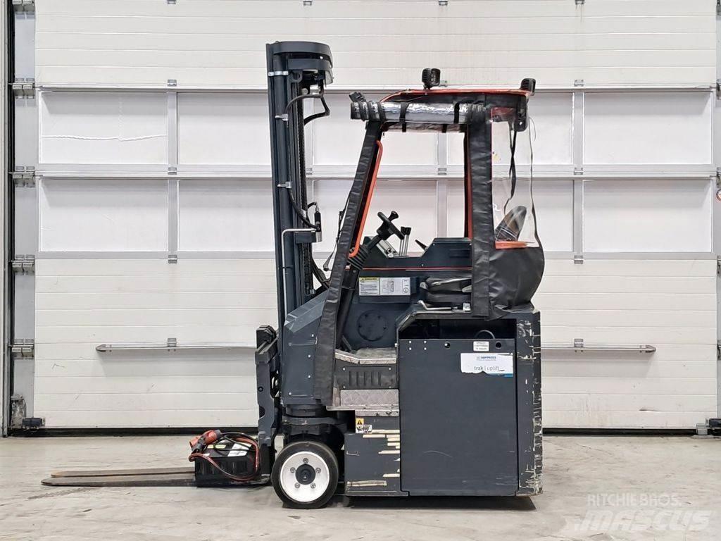 Combilift CBE2500 Бокові навантажувачі