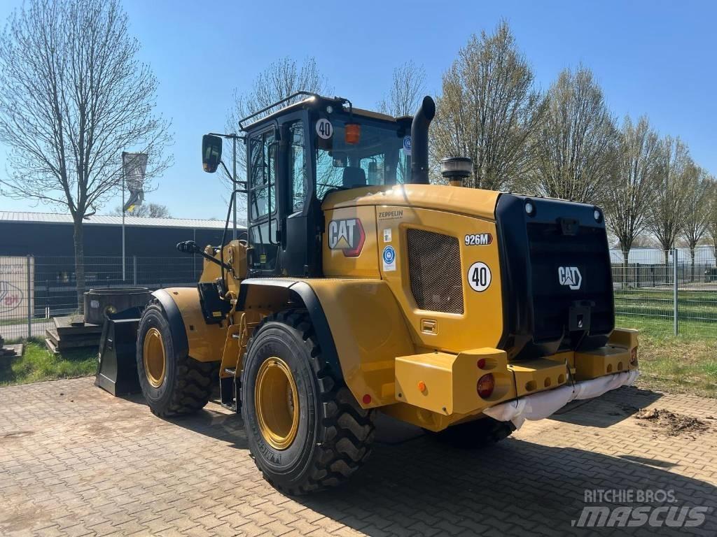 CAT 926M Фронтальні навантажувачі