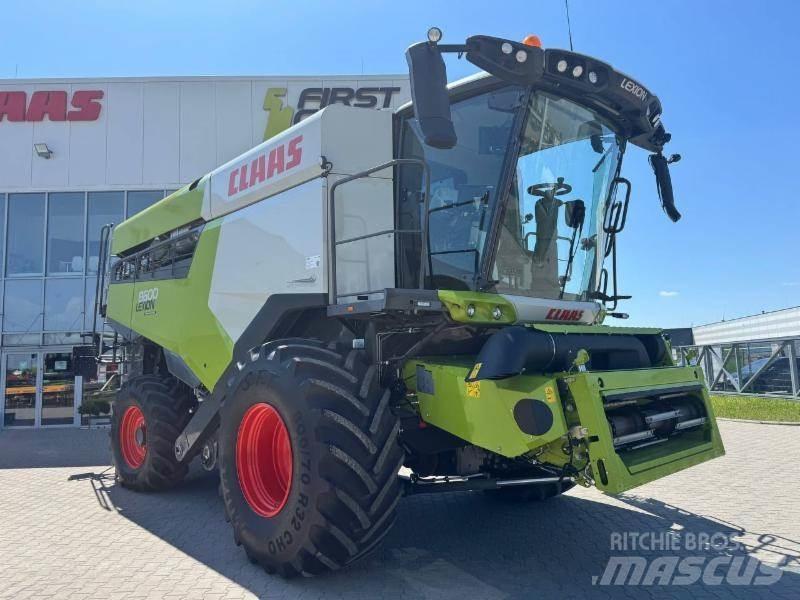CLAAS LEXION 8600 Зернозбиральні комбайни