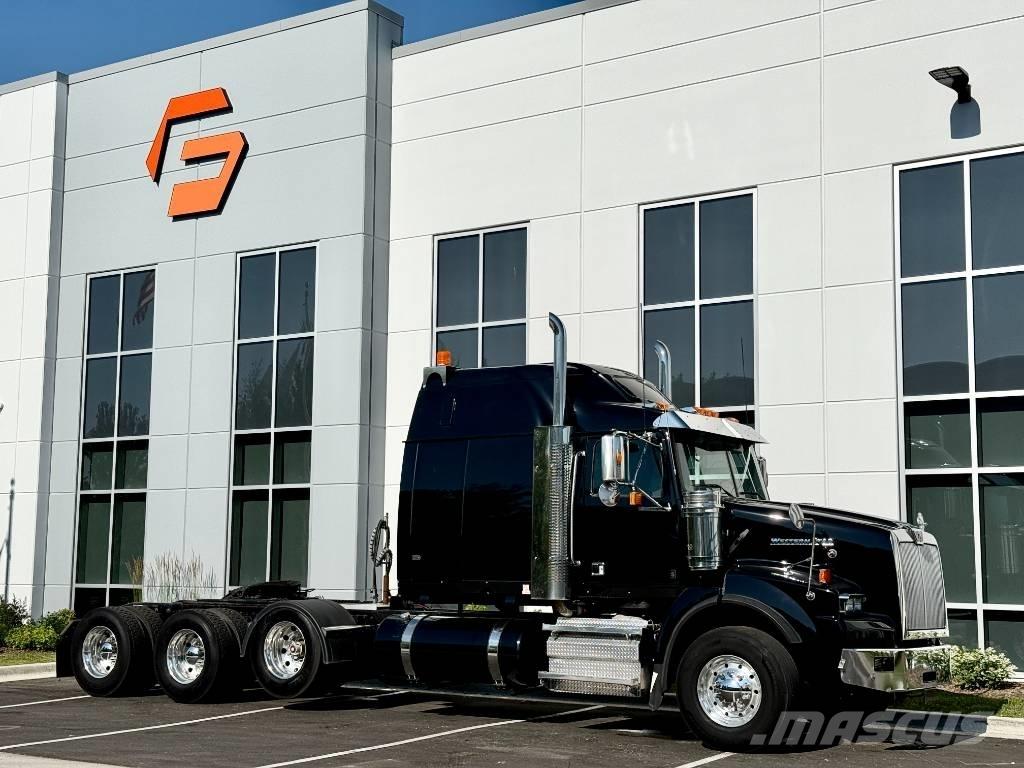 Western Star 4900 Тягачі