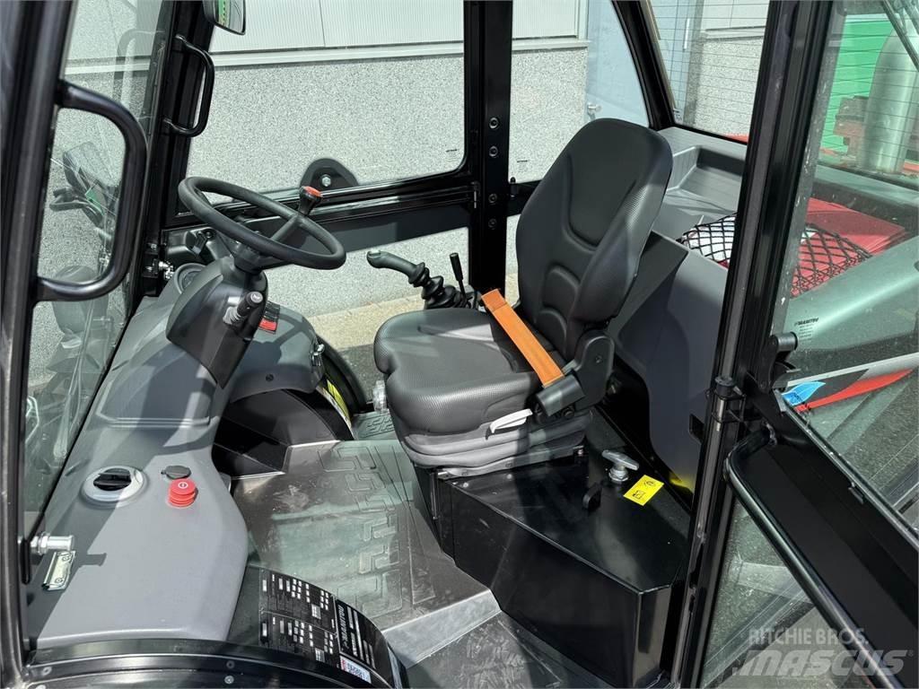 Manitou MC25-4 Навантажувачі підвищеної прохідності