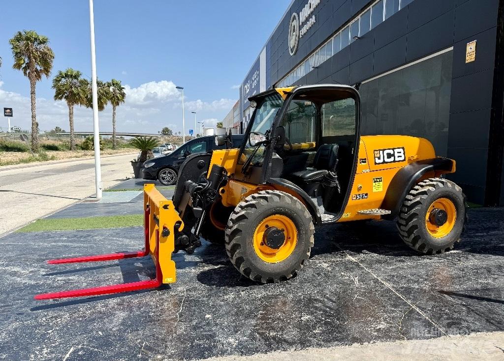 JCB 527-55 Телескопічні навантажувачі