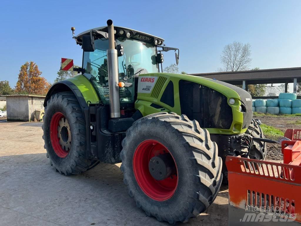 CLAAS Axion 930 Трактори