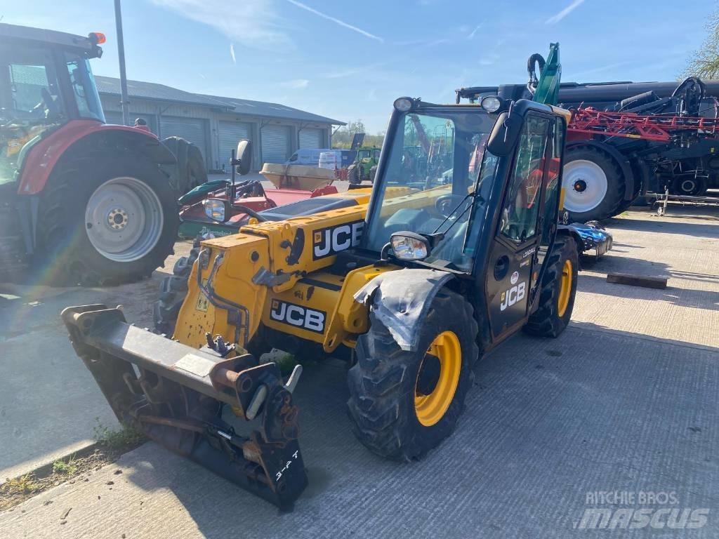 JCB 525-60 Телескопічний навантажувач