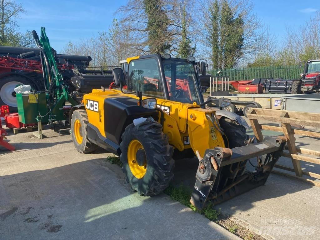 JCB 525-60 Телескопічний навантажувач