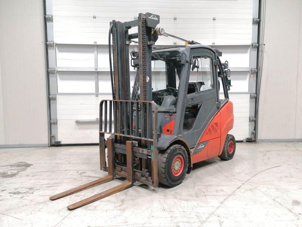 Linde H30D-02 Дизельні навантажувачі
