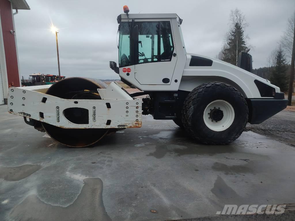 Bomag BW 216 D-4i Грунтові котки