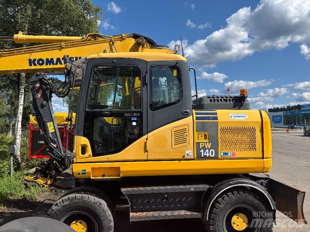 Komatsu PW 140-7 Колісні екскаватори