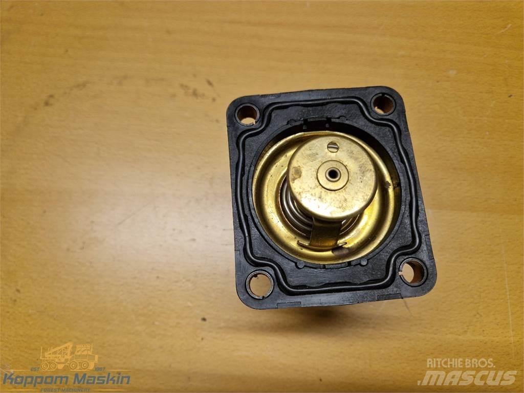 Perkins 4133L036 Двигуни