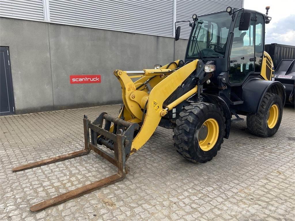Komatsu WA100-7 Багатофункціональне обладнання для вантажних і землекопальних робіт