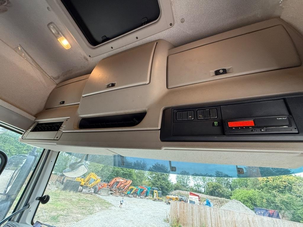 DAF CF 460 Бортові вантажівки