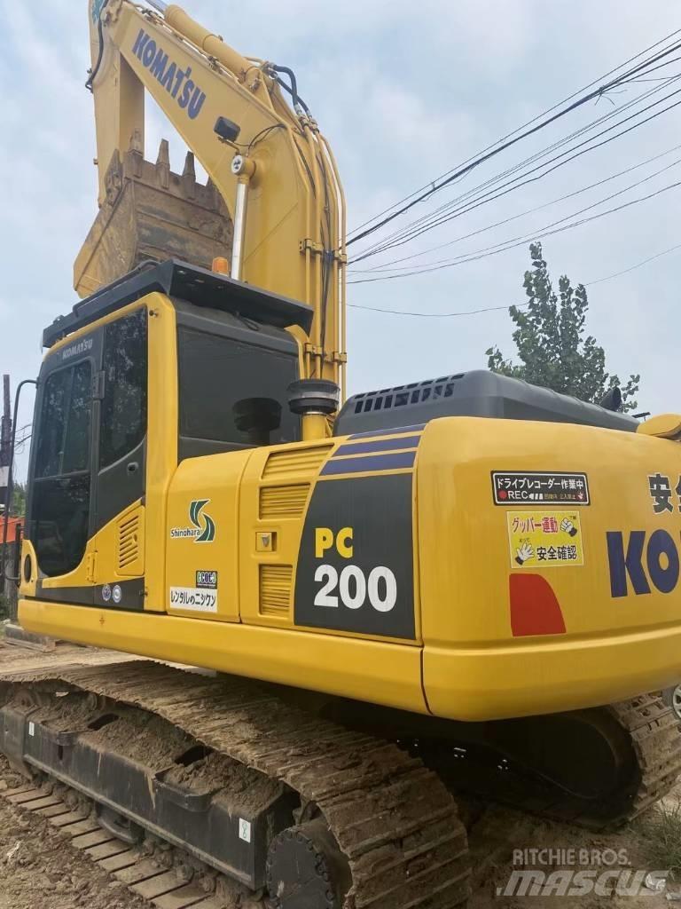 Komatsu pc200-8 Гусеничні екскаватори