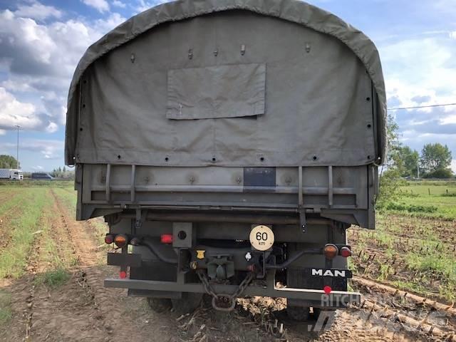MAN 11-136 4T 4x4 Фургони